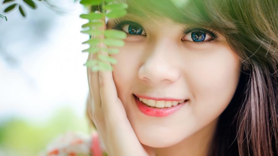 国际机构纷纷上调预期 中国经济的四重底气